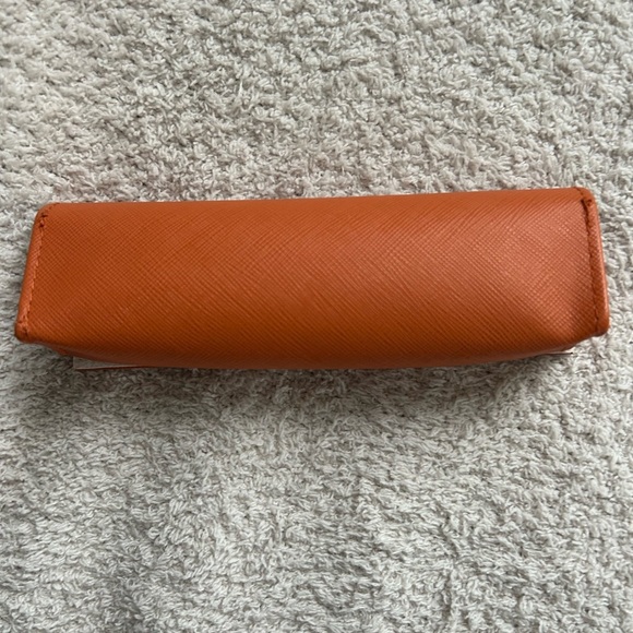 Tory Burch Orange Wallet Pebbled Leather Signature Style - Picture 2 of 3